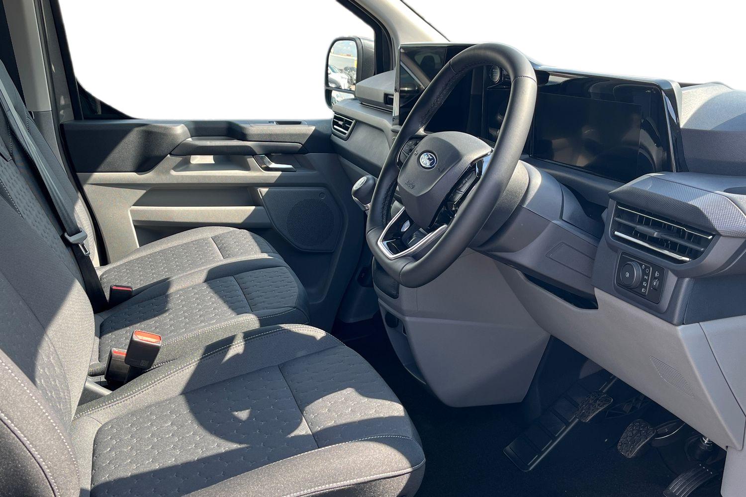 Ford TRANSIT CUSTOM Photo 13