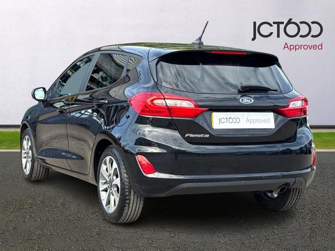 FORD Fiesta Photo 3