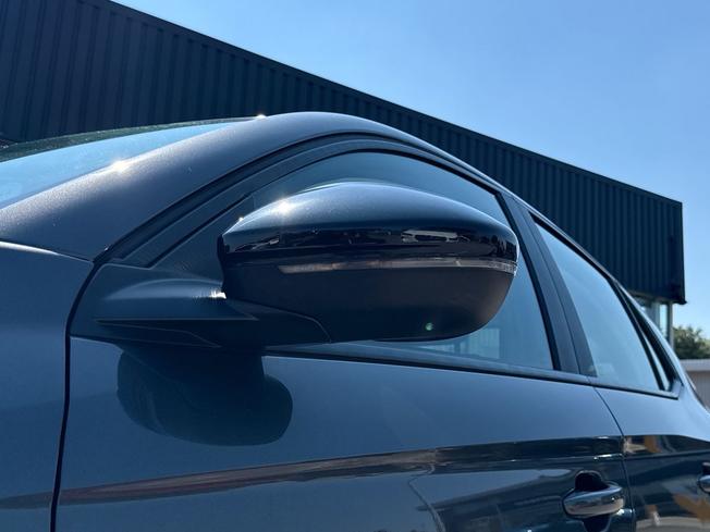 VAUXHALL Corsa Photo 28