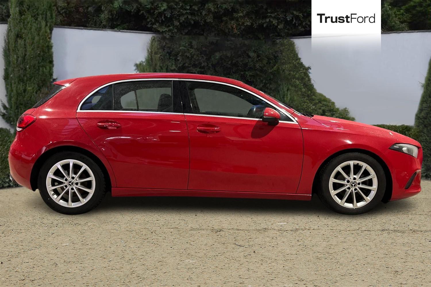 Mercedes-Benz A CLASS Photo 2