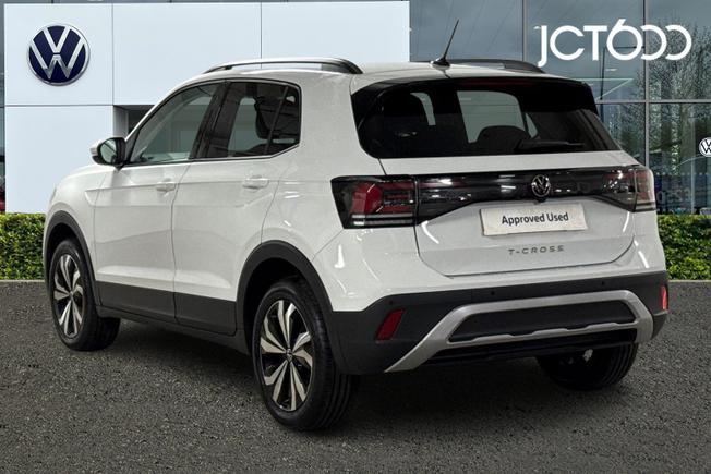 VOLKSWAGEN T-Cross Photo 3