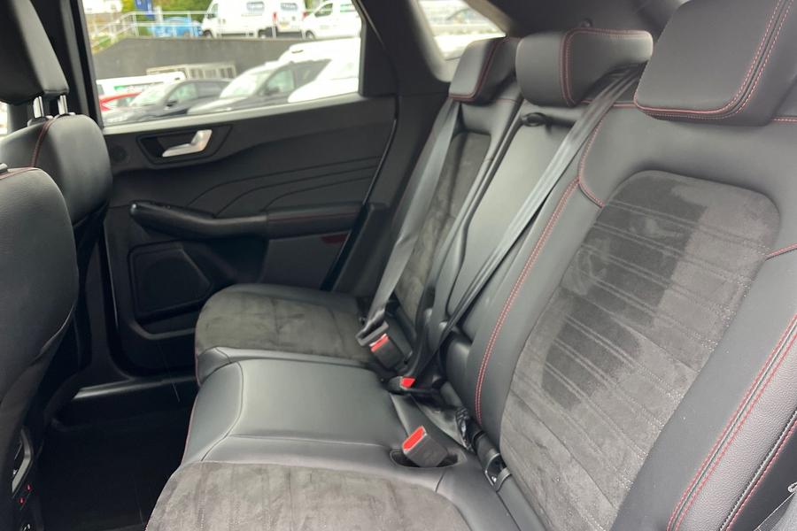 Ford KUGA Photo autoimg-173300da1ff1d90d7cc86a45209ebb76934a540c.jpg