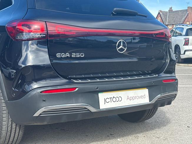 MERCEDES-BENZ Eqa Photo 35