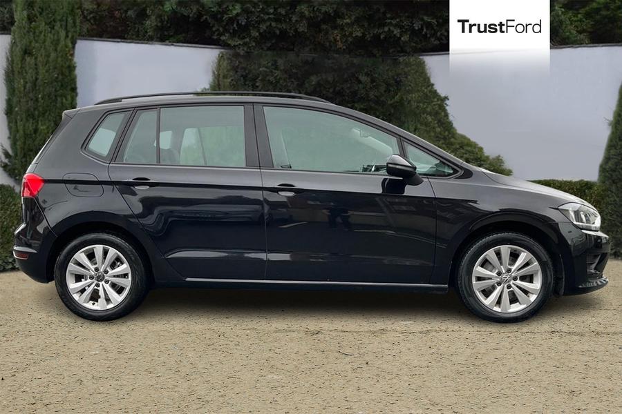 Volkswagen GOLF SV Photo autoimg-173913f73e540d4e53088fddc25ffbb87d61aaf2.jpg