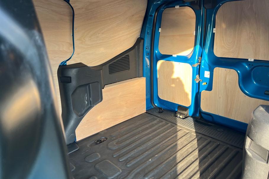 Used Ford E-Transit Courier LS75PHX 4