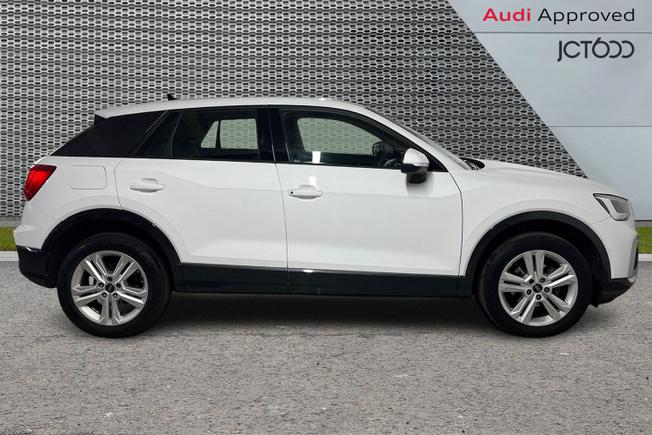 AUDI Q2 Photo 4