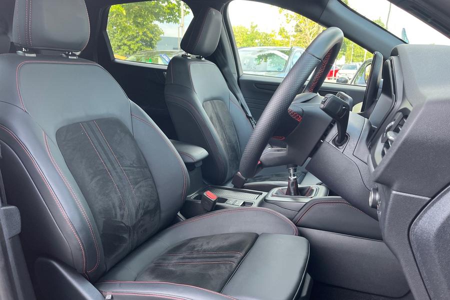 Ford KUGA Photo autoimg-1743aadcf9fd18d5734f683ebd4164b733cab048.jpg