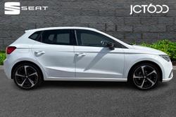 SEAT Ibiza Photo 4