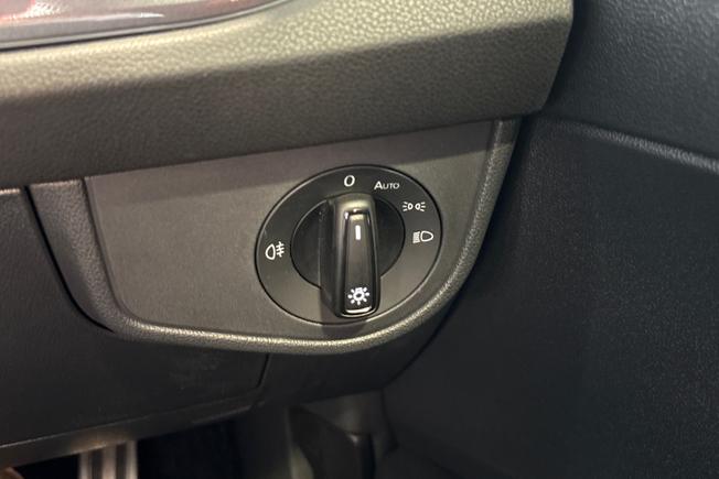 VOLKSWAGEN Polo Photo 23