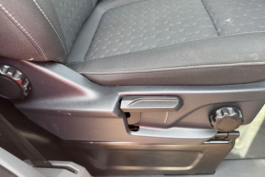 Used Ford E-TRANSIT CUSTOM WR26OFL 29