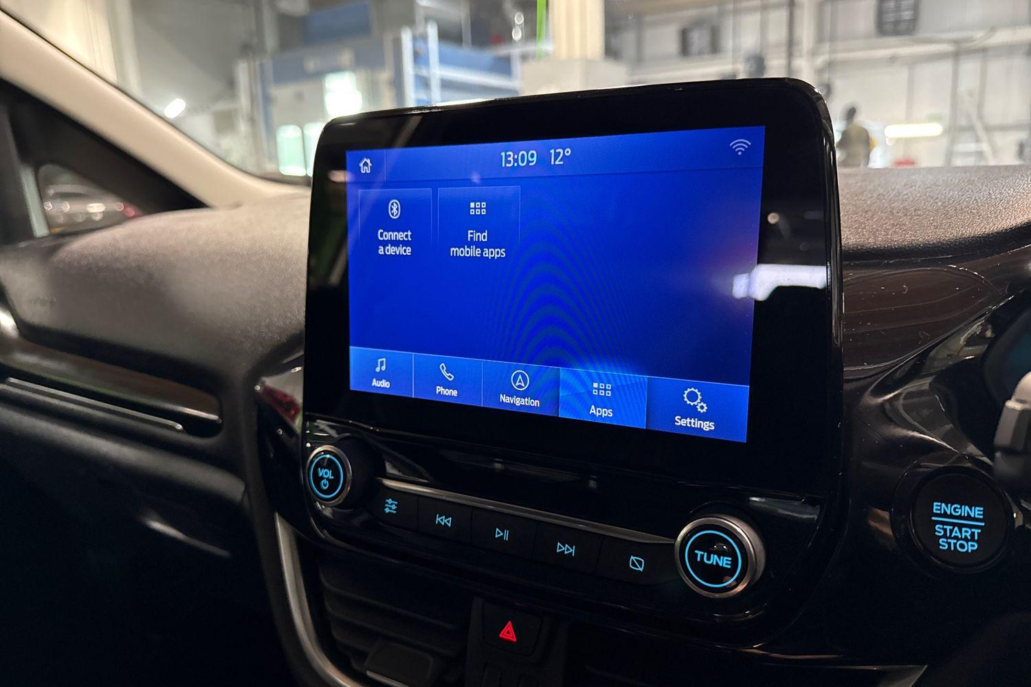 Ford FIESTA Photo 44