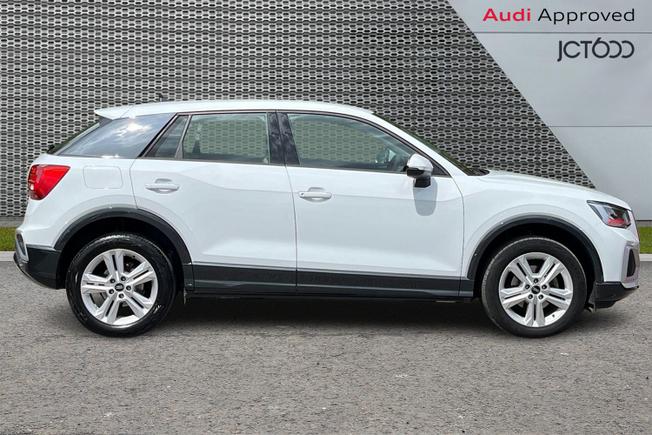 AUDI Q2 Photo 4