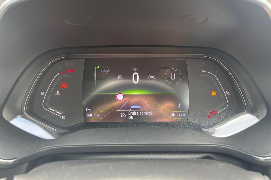 Renault CAPTUR Photo autoimg-174cad59a5511880070f9c5184c2e3ff67393418.jpg