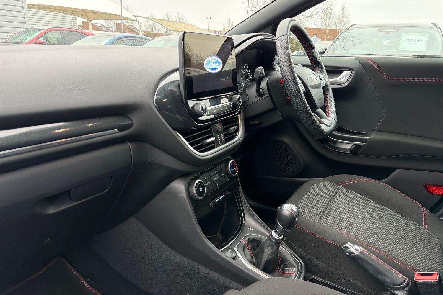 Ford PUMA Photo 17