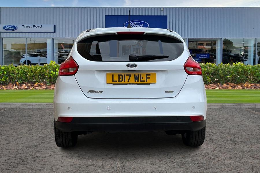 Ford FOCUS Photo autoimg-17500ee3bbc02893d2a10095e71ffb155ed38a7b.jpg