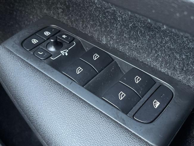 VOLVO Xc40 Photo 35