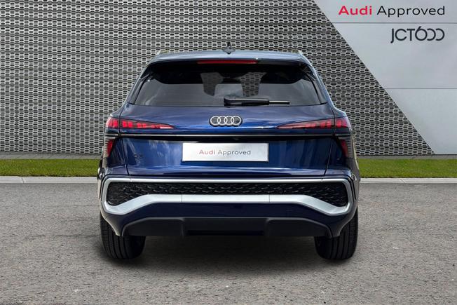 AUDI Q3 Photo 7