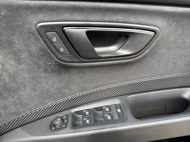 SEAT Leon Photo 28