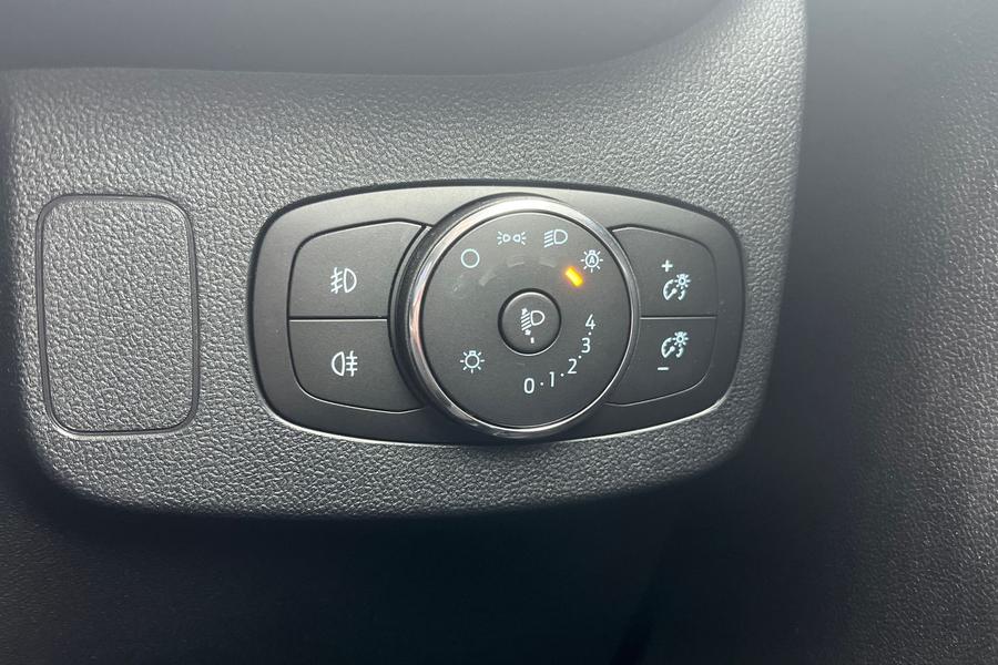 Ford Puma Photo autoimg-17562483ba648ecd131f370ee94494abc84b15bd.jpg