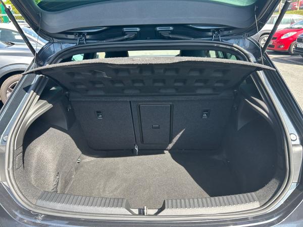 SEAT Leon Photo autoimg-175a4d497d0a0e683f28406604f5ceb9f1c8ae4c.jpg