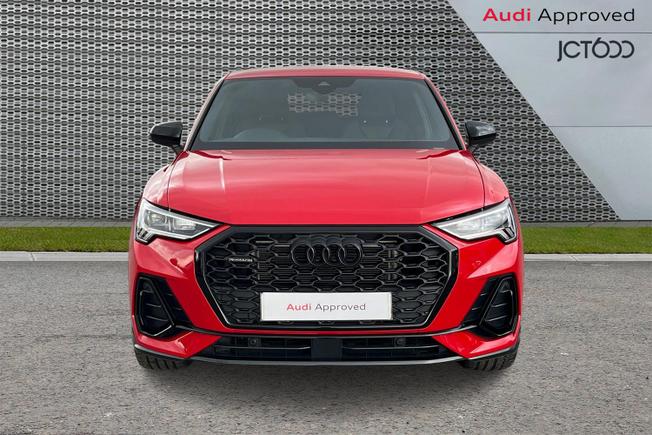 AUDI Q3 Photo 8
