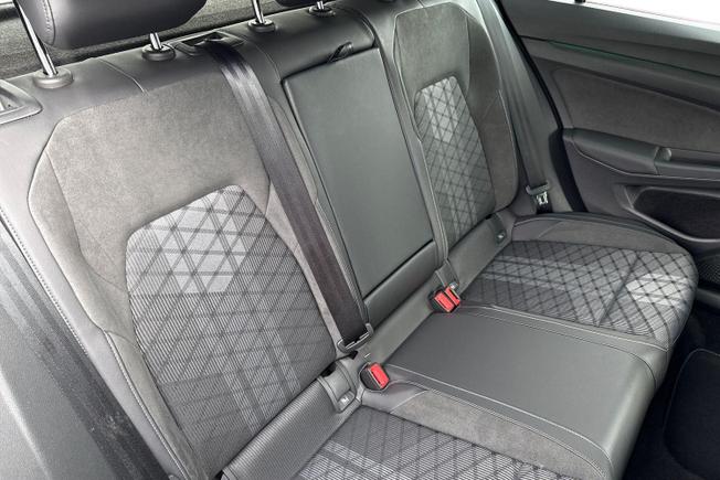 VOLKSWAGEN Golf Photo 9