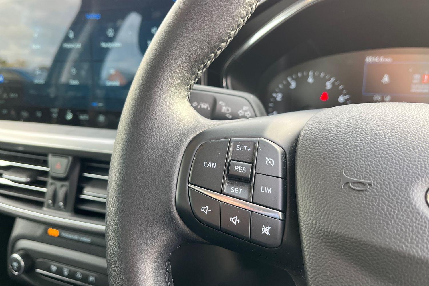 Ford FOCUS Photo 27