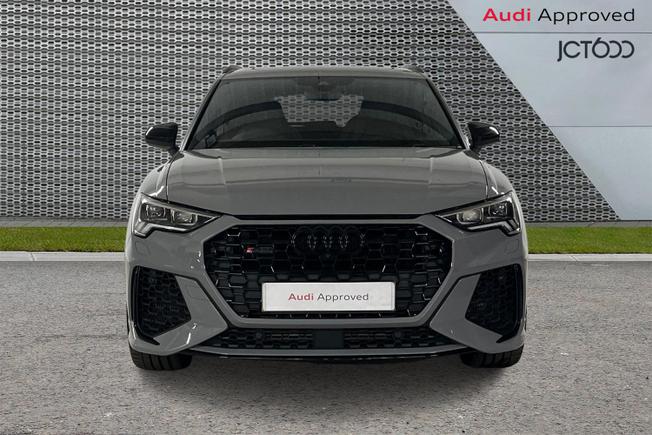 AUDI RS Q3 Photo 8