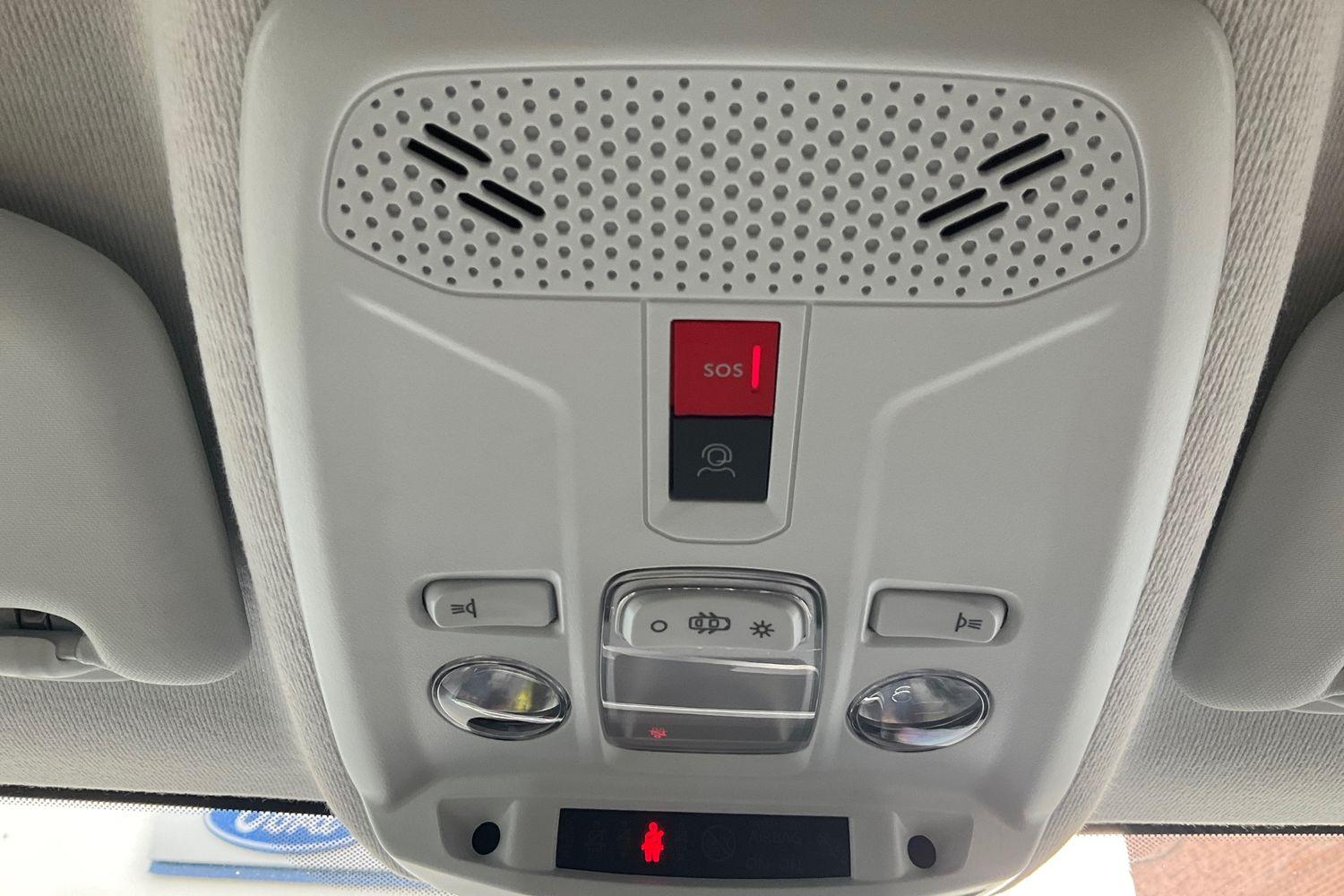 Peugeot 208 Photo 31