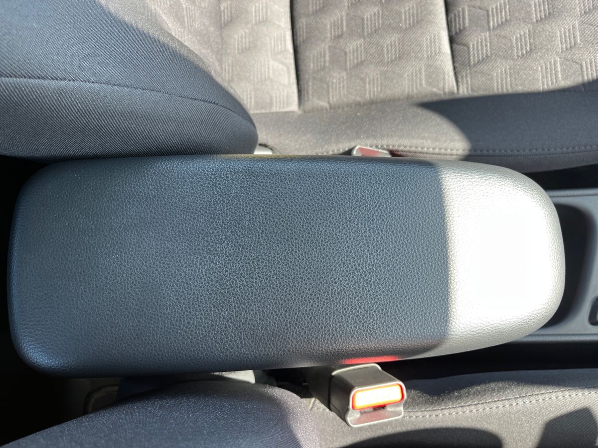 Toyota Yaris Photo 33