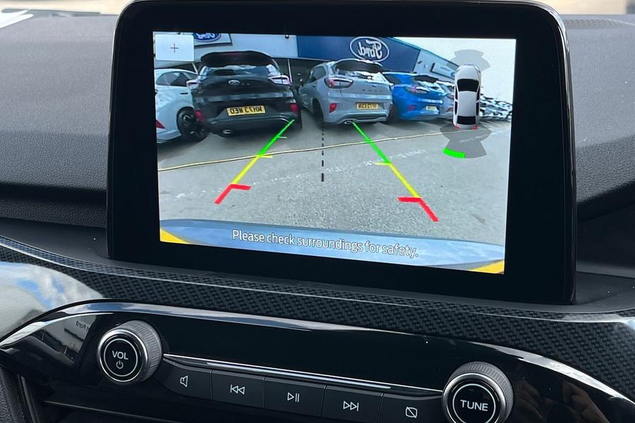 Ford Kuga Photo autoimg-177128ef030a626f7ce72f71cff5fd64602b2bbc.jpg