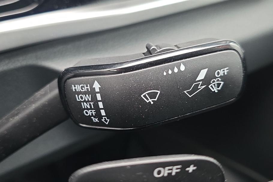 Used FORD TRANSIT CONNECT WV75YMM 30