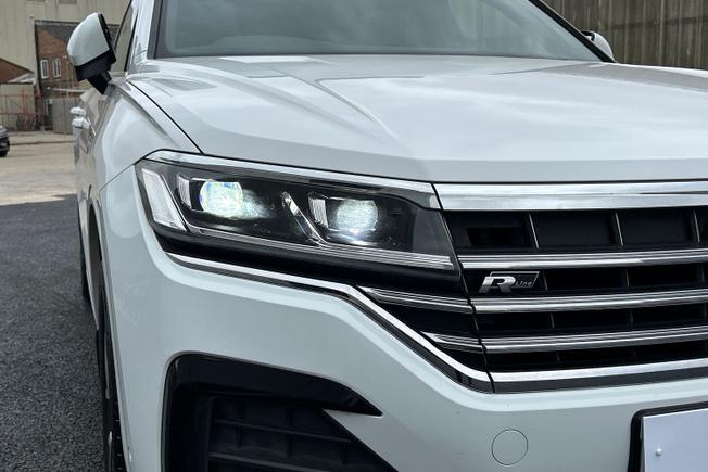 VOLKSWAGEN Touareg Photo 54