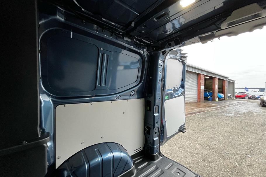 Used Ford TRANSIT CUSTOM 5