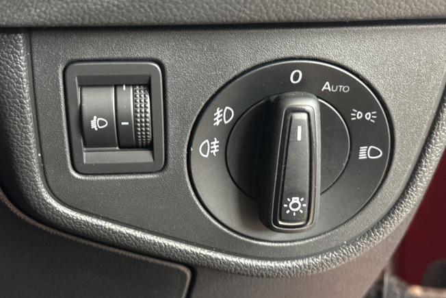 VOLKSWAGEN Polo Photo 24