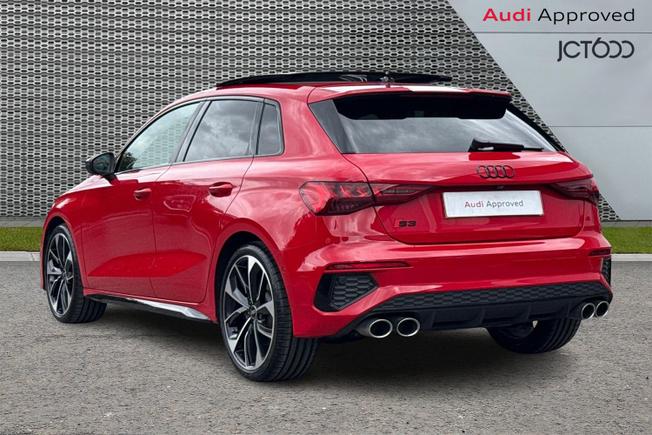 AUDI S3 Photo 3