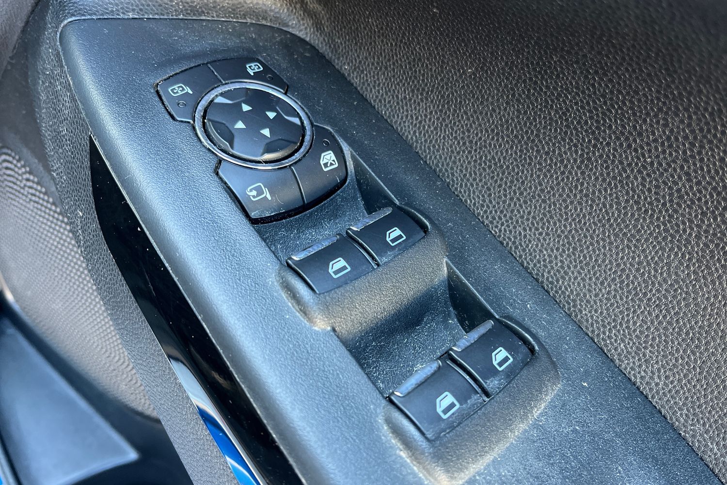 Ford EcoSport Photo 15