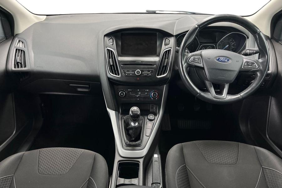 Ford FOCUS Photo autoimg-177f6fcfb94dbefa27dea5db629edd2dcaafabd5.jpg