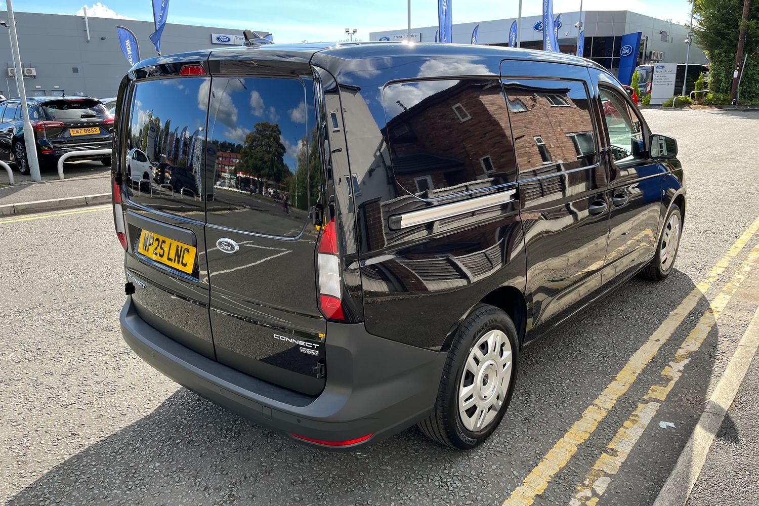 Ford TRANSIT CONNECT Photo 6