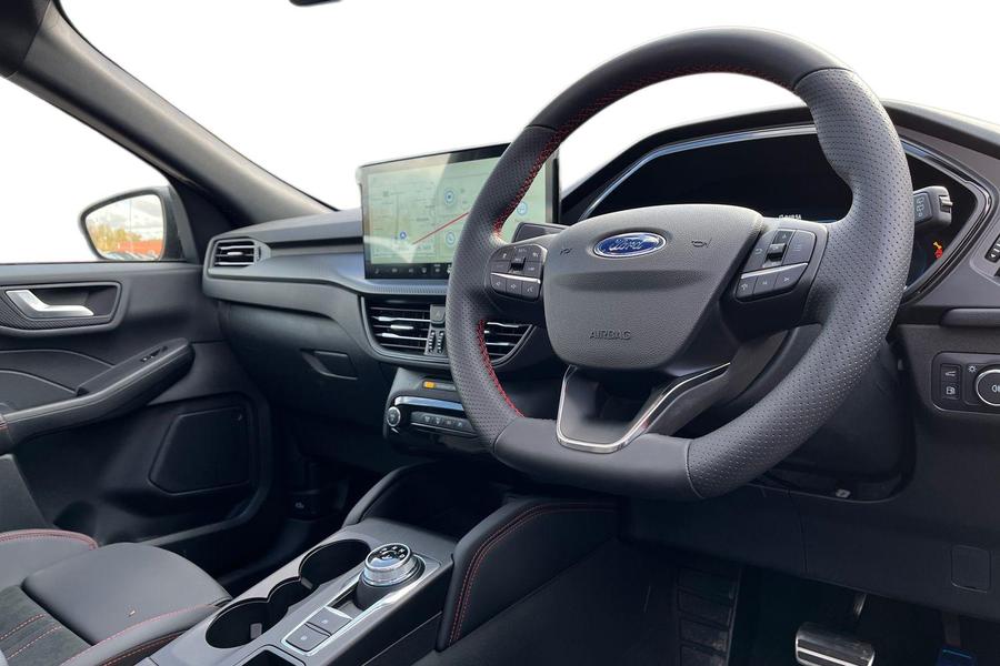 Ford Kuga Photo autoimg-1788274a80e9e4d45b8f0767b998849adcf581ce.jpg