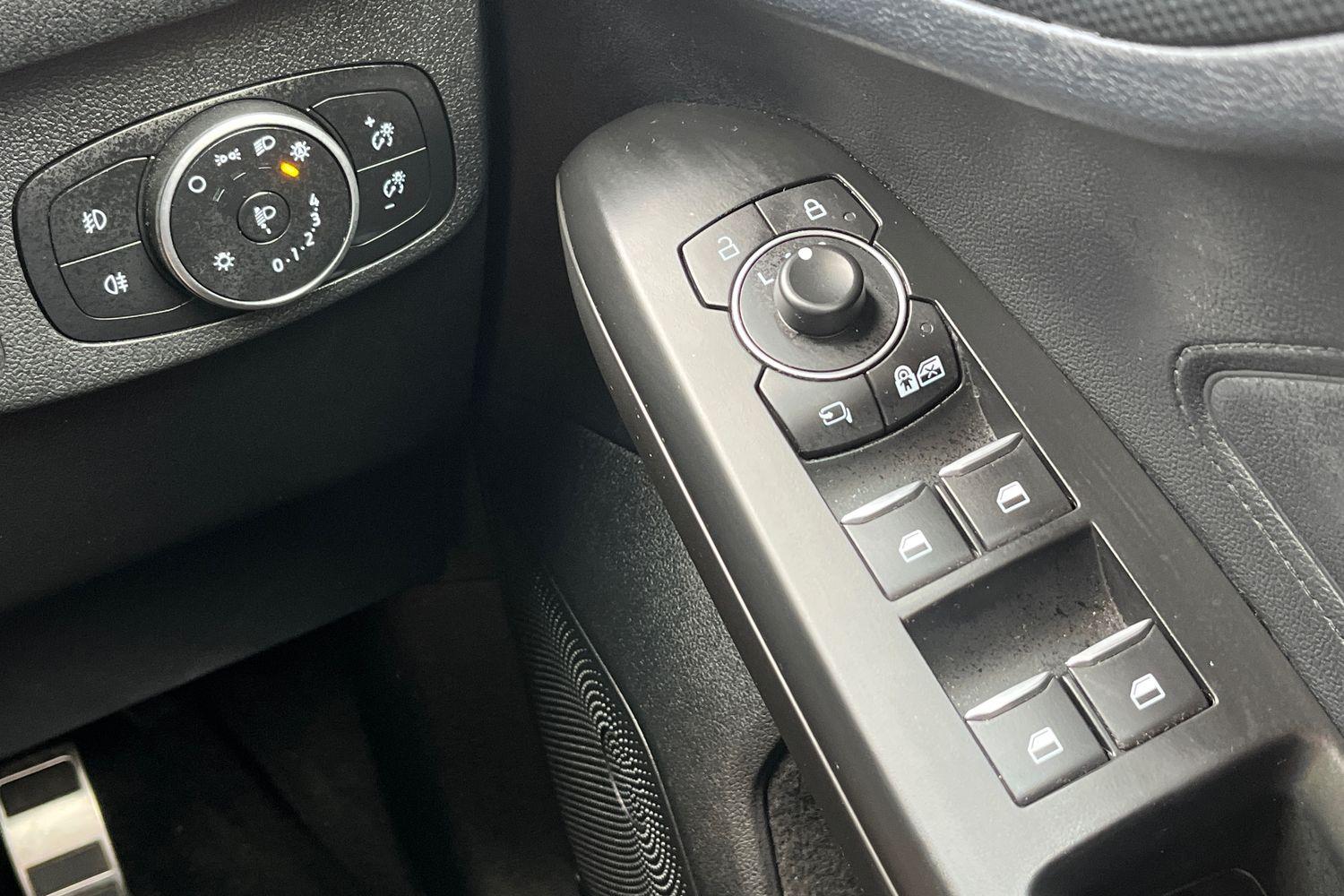 Ford Focus Photo 15