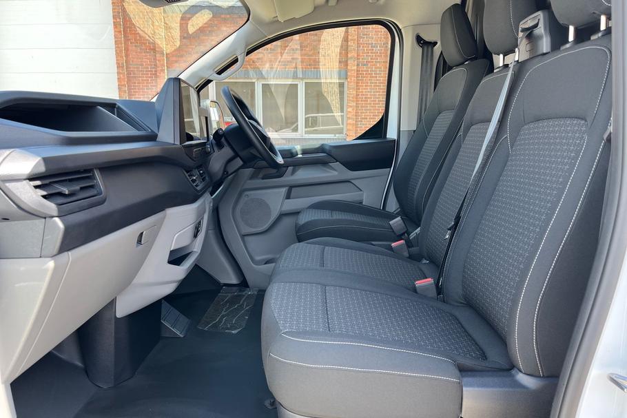 Used Ford E-TRANSIT CUSTOM HV75CFN 33