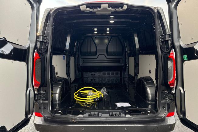 Volkswagen E-Transporter Photo 12