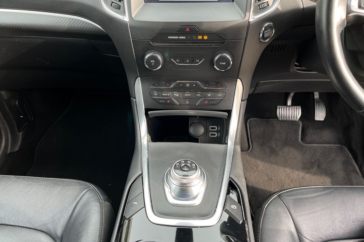 Ford Galaxy Photo 34