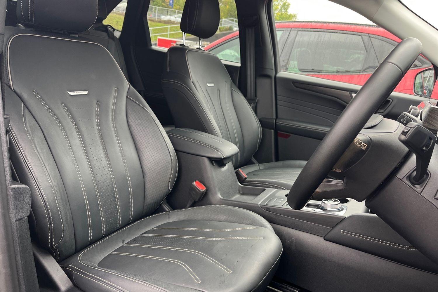 Ford Kuga Photo 16