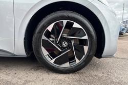 VOLKSWAGEN ID.3 Photo 5