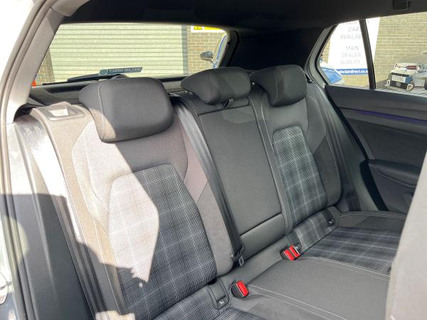 Volkswagen Golf Photo autoimg-179d2f3752fb392914df276b9d0553d6c70fc1e4.jpg
