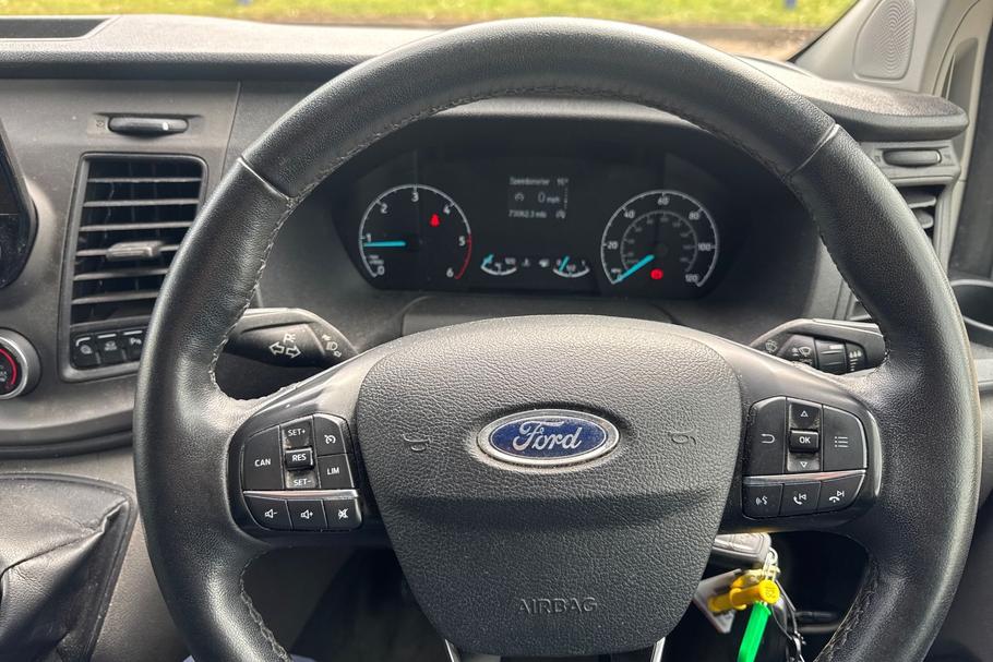 Used FORD TRANSIT CUSTOM BK22URF 34