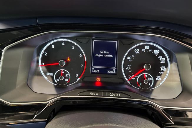 VOLKSWAGEN Polo Photo 15