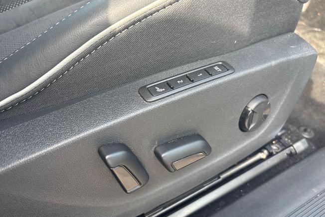 ŠKODA Enyaq Photo 34